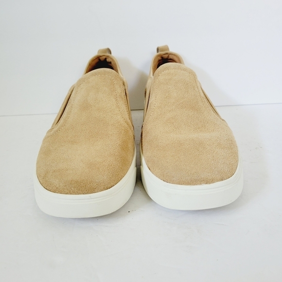 Vionic Kimmie  Slip-On  Sneakers Suede  Size 8,5 - Picture 3 of 6
